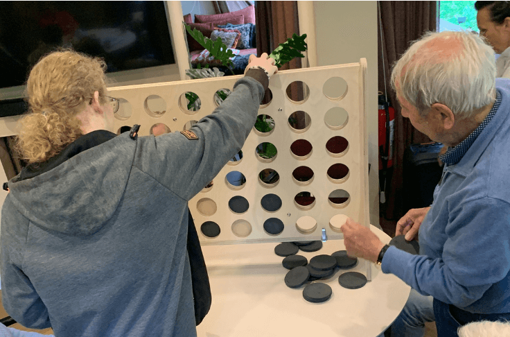 Happy faces thanks to Four in a row